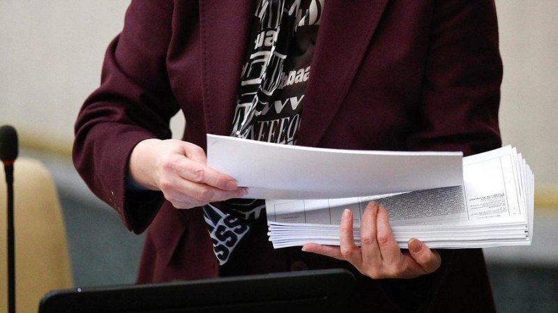 Депутатам и сенаторам разрешили не публиковать декларации