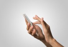 В Роскачестве назвали лучшие маркетплейсы для iOS и Android