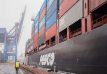 Новый контейнеровоз группы FESCO причалил во Владивостоке