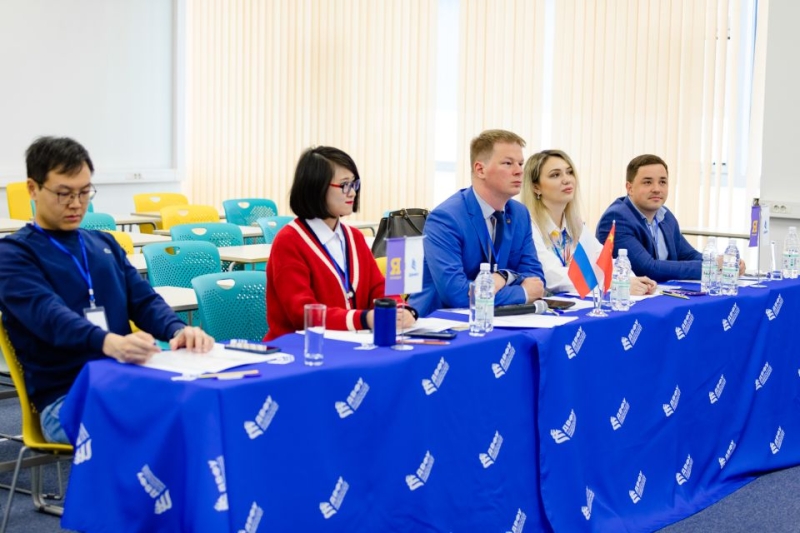 27 студентов ДВФУ вышли в финал Всероссийской олимпиады студентов «Я — профессионал» по направлению «Востоковедение»