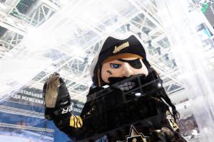 Хоккейный сезон завершен: «Адмирал» порадовал болельщиков ярким шоу (ФОТО)