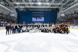 Хоккейный сезон завершен: «Адмирал» порадовал болельщиков ярким шоу (ФОТО)