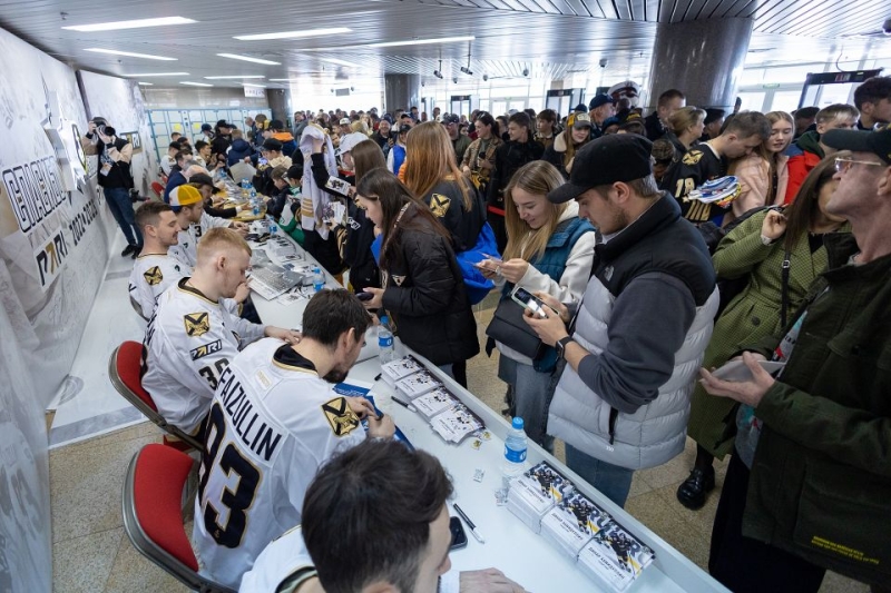 Хоккейный сезон завершен: «Адмирал» порадовал болельщиков ярким шоу (ФОТО)