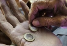 Наконец-то. Россиянам рассказали о причине слишком маленьких пенсий