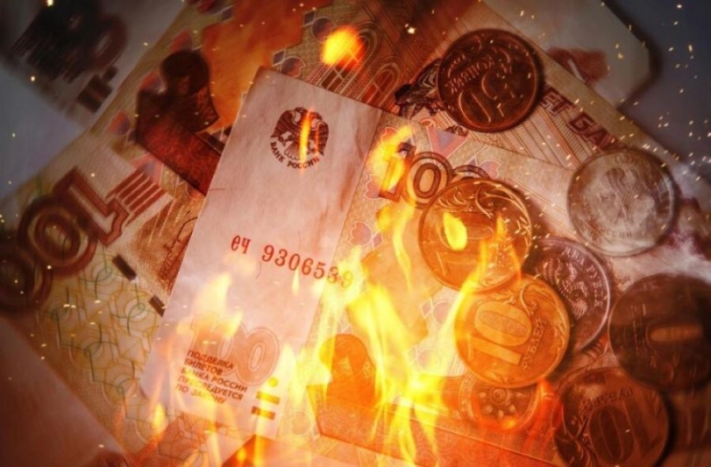 Накопления точно «сгорят». Россиянам назвали причину