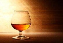 Половина коньяка недотянула до стандартов. Роскачество предупредило россиян