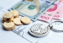 Придется терять часть доходов. Всем, у кого такая валюта, дали совет