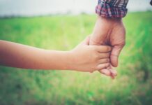 Несправедливость в отношении многодетных отцов устраняется. Важный закон от Госдумы