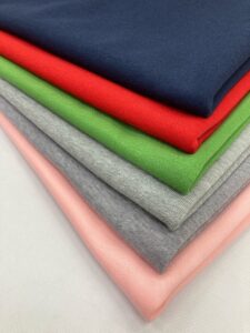 Одежда для грудничков: какие ткани выбирать