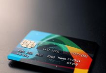 Можно ли оформить кредитную карту не имея прописки?