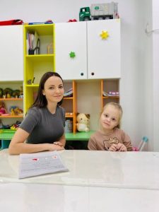 Как правильно хвалить ребенка?