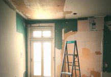 Сложности уборки квартир после ремонта