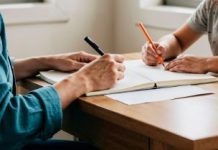 Когда стоит обратиться к логопеду?