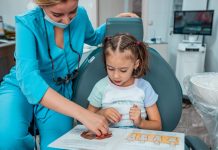 Здоровье начинается с детства: в детской стоматологии Некрасовка малыши учатся не бояться зубных врачей!