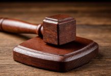 Экс-главу КГУП «ПЭО» будут судить за растрату