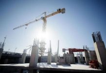 Решение принято. С 1 января застройщики будут платить покупателям квартир