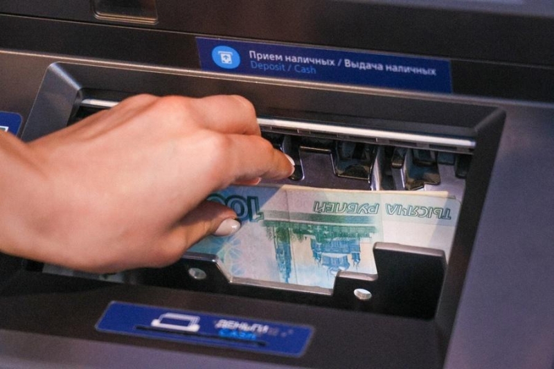 Роструд поставил точку в вопросе выплаты 13-й зарплаты