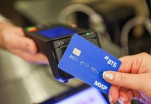 Клиентам ВТБ стала доступна оплата товаров по QR-коду в Египте