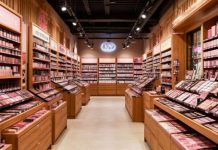 Косметика и одежда из-за границы вырастут в цене почти вдвое