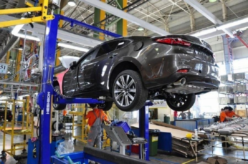 Автозавод «Мазда Соллерс» приостановил производство на неопределенный срок