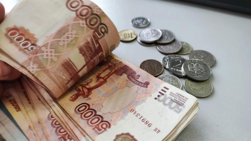 Банк «Открытие»: половине россиян не хватает денег, дальневосточники оказались довольны своим доходом