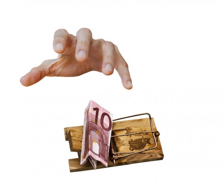 Центробанк хочет взять под контроль расходы россиян