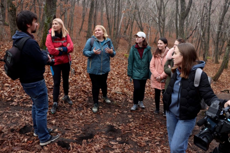 Долина Атлантов, мыс Пассека и пещера Пржевальского: виды, от которых захватывает дух
