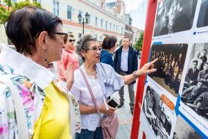 FESCO открыла новую выставку под открытым небом во Владивостоке