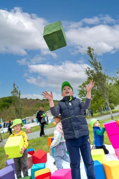 Компания АО «Восточный Порт» ярко и масштабно отметила День защиты детей