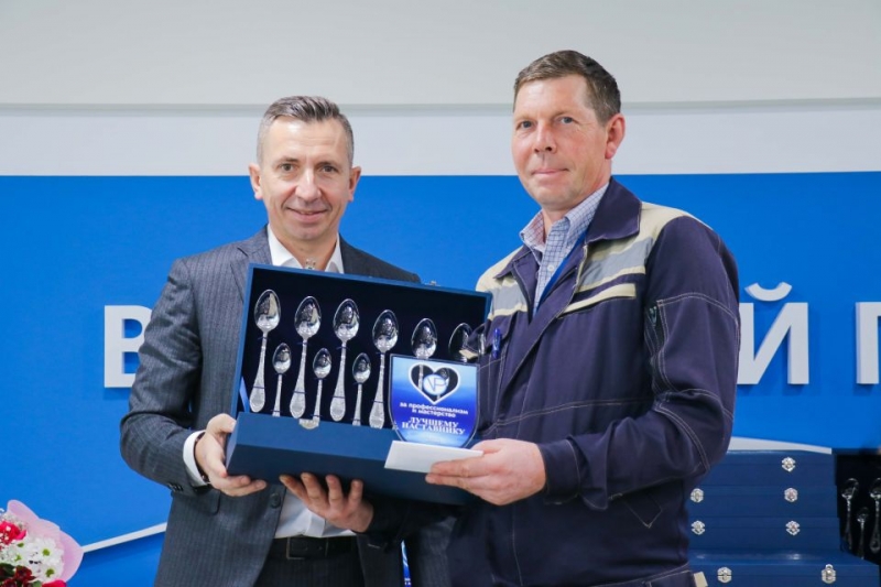 Корпоративный праздник «День наставника» отметили в АО «Восточный Порт»