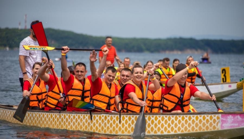 Любители гребли отпраздновали День города на «Драконах»