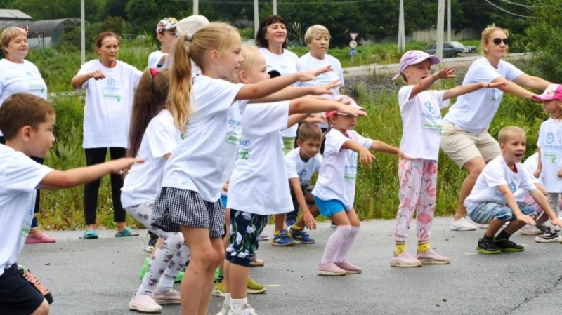 Массовым праздником на берегу моря «Восточный Порт» отметил Всероссийский день физкультурника