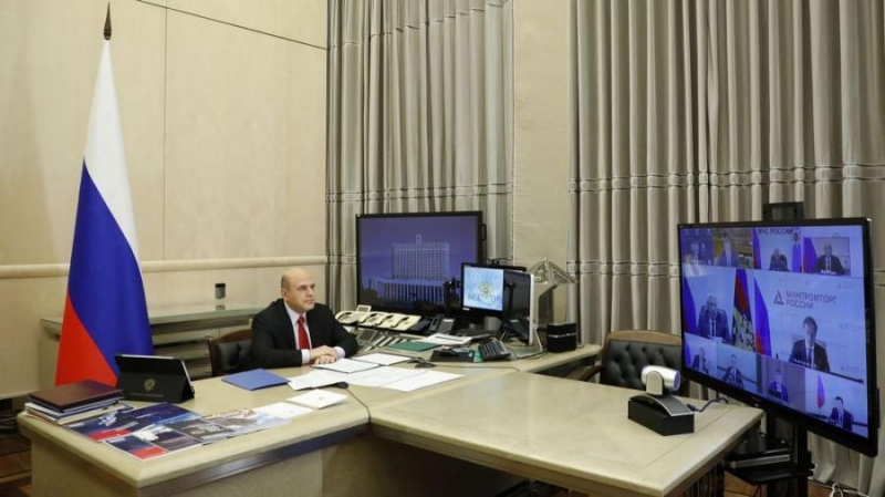 Мишустин тряхнул инновациями над островом Русским
