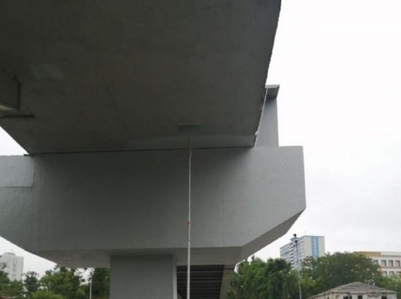 Надземные пешеходные переходы во Владивостоке становятся безопаснее