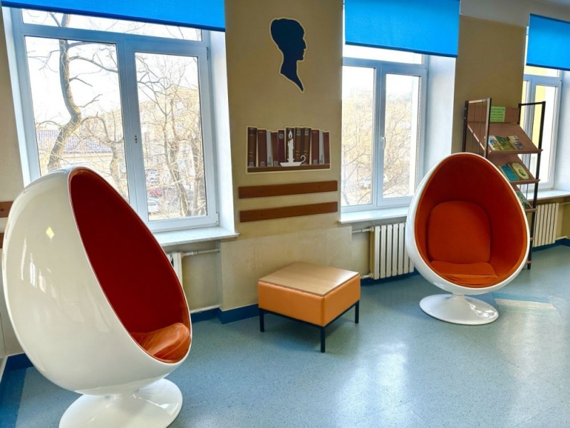 Первый вице-мэр Владивостока Сергея Дмитриенко: школьникам нужно больше, чем просто уроки