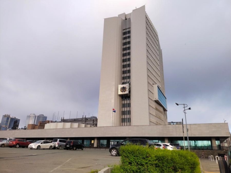 Правительство Приморья «простит» арендную плату. Щербина подписала важный документ