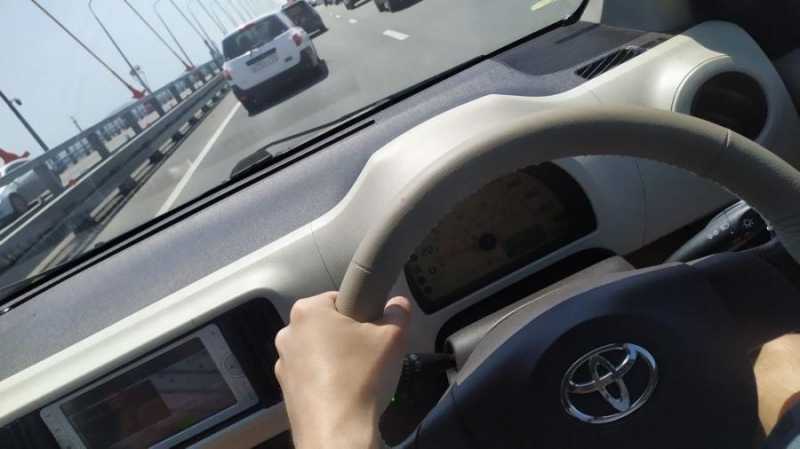 Российских водителей массово лишают прав на два года без нарушения правил