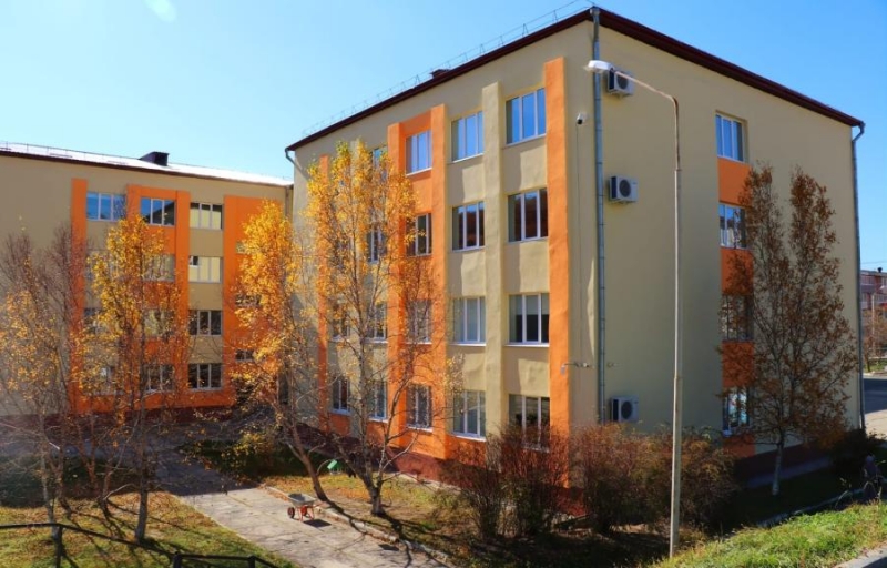 Современное проекционное оборудование появилось в школе Врангеля благодаря помощи «Восточного Порта»