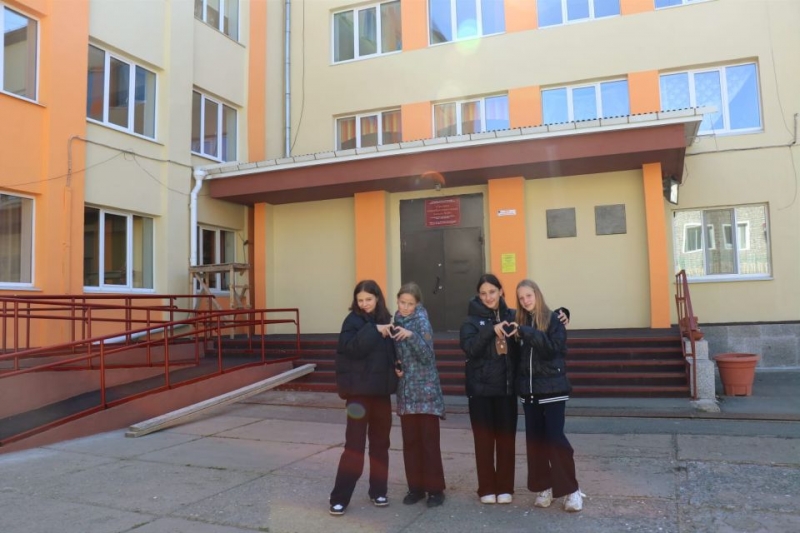 Современное проекционное оборудование появилось в школе Врангеля благодаря помощи «Восточного Порта»