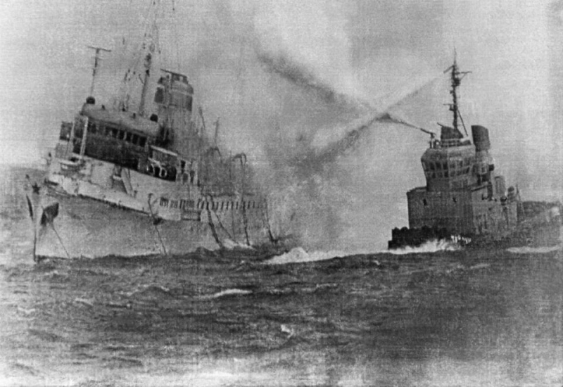 В «Восточном Порту» отметили 40-летие спуска на воду буксира «Тайфун»