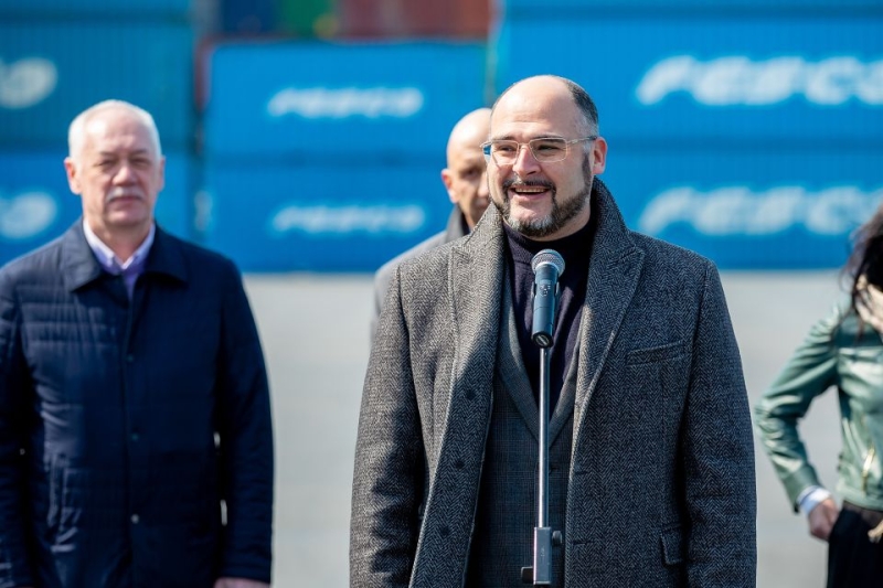 Владивостокский морской торговый порт расширит территорию для хранения грузов на 20%