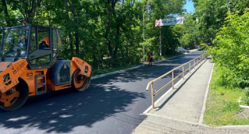 Во Владивостоке уложили 5&nbsp;300 квадратных метров нового асфальта