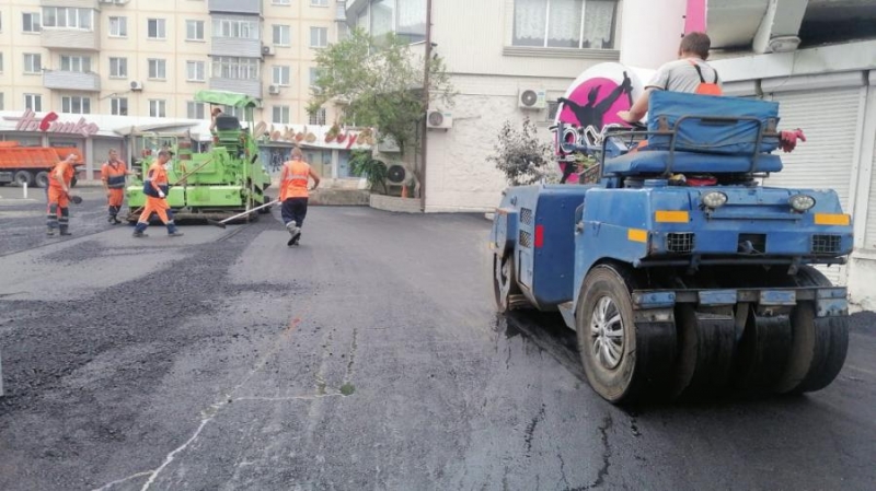 Во Владивостоке в районе остановки «Фирсова» отремонтировали сложный дорожный участок