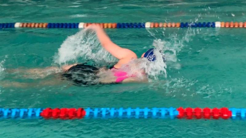 «Восточный Порт» провел соревнования по плаванию памяти Геннадия Жебелева