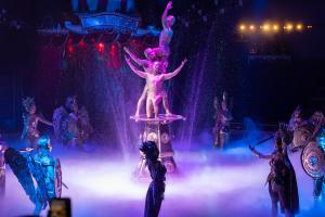 «Все на премьеру». Грандиозное шоу  Гии Эрадзе «Бурлеск» представят во Владивостоке