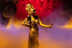 «Все на премьеру». Грандиозное шоу  Гии Эрадзе «Бурлеск» представят во Владивостоке